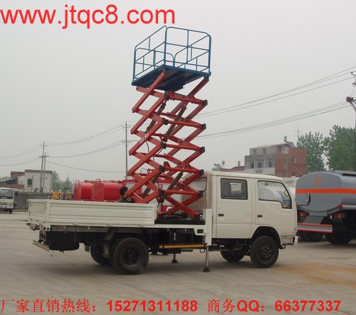 根據(jù)第一升降車網(wǎng)最新數(shù)據(jù),國內(nèi)升降車市場(chǎng)11月份同比下滑17%,以約4.5萬輛的銷量再創(chuàng)歷史新低;1-11月,升降車市場(chǎng)累計(jì)銷售49.9萬輛,同比下滑27%。面對(duì)一連串的負(fù)增長(zhǎng),實(shí)時(shí)關(guān)注升降車市場(chǎng)變動(dòng)的張立文,在談及公司現(xiàn)狀和行業(yè)發(fā)展時(shí)略顯煩悶。
