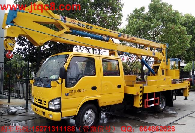慶鈴18米高空作業(yè)車(國四)采用慶鈴底盤加裝上裝部分而成;液壓式三節(jié)折疊臂,最大作業(yè)高度18米,作業(yè)輻度5.7米; 采用國產(chǎn)、進(jìn)口換向閥及液壓油缸,換向平穩(wěn),操作靈活方便;隨車安裝四個(gè)液壓支腿,以保證整車在操作時(shí)的穩(wěn)定性與安全性;支腿與工作臂互鎖,安全可靠,防止誤操作過位.