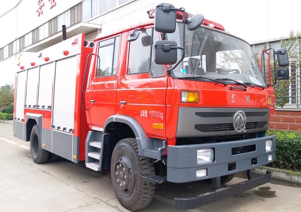 東風(fēng)145型水罐消防車(chē)(5-6T)